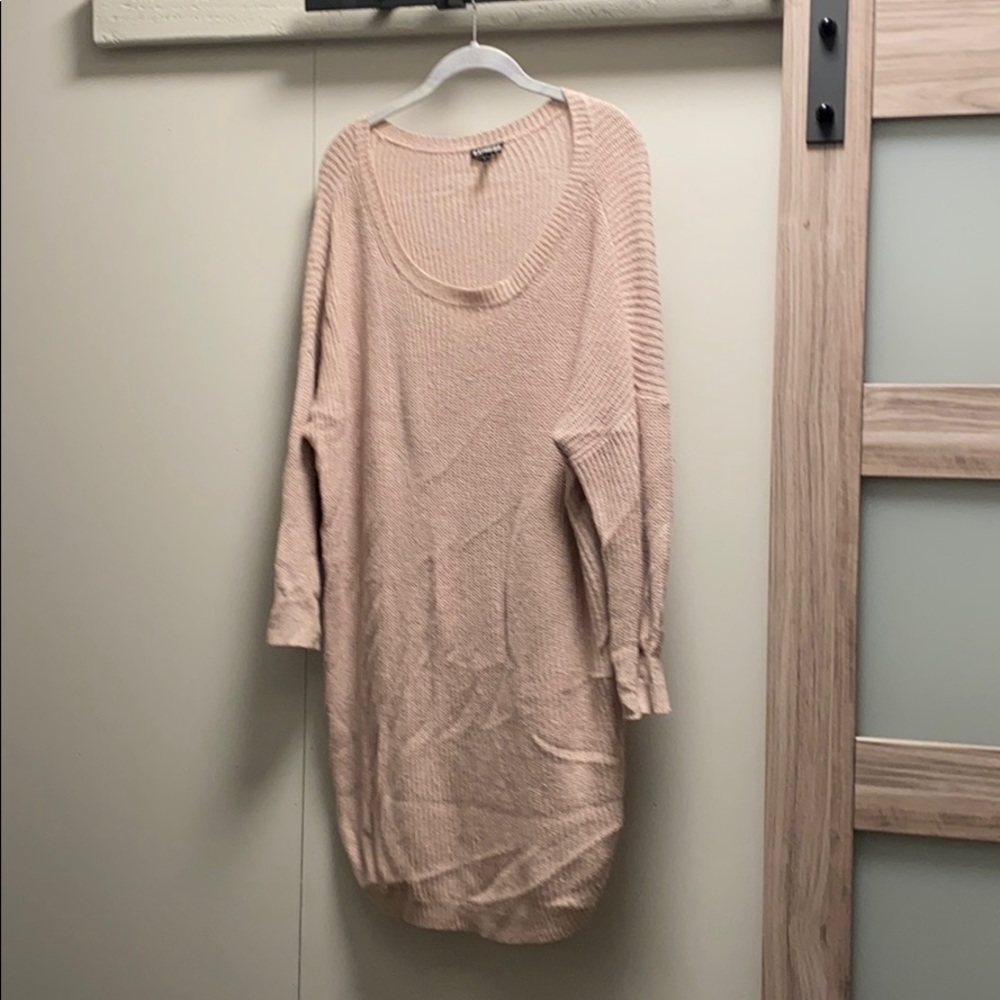 Oversized pink knit sweater